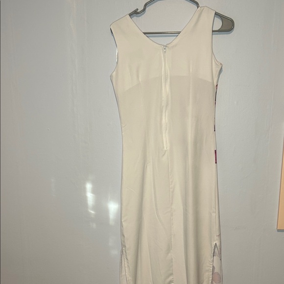 Elegant White Dress with Purple Floral Design - Picture 3 of 4